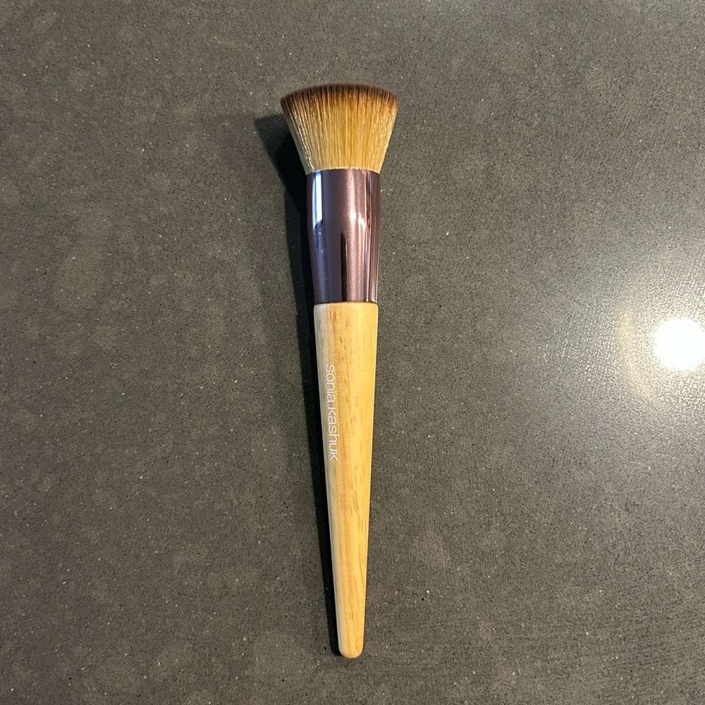 Sonia Kashuk Flat Top Makeup Brush